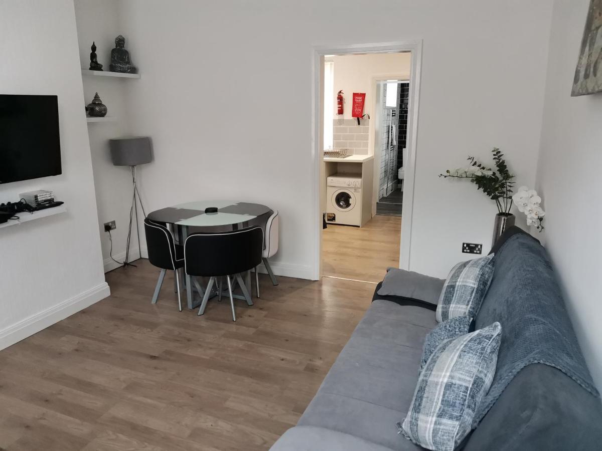 Welcome Home - Close To Town Centre - Full Holiday Home Blackpool Dış mekan fotoğraf